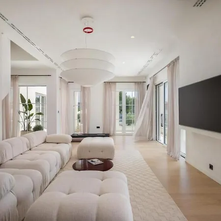 Modern With Private Pool Подстрана