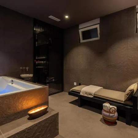 Апартаменти Modern With Private Pool