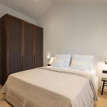 Modern With Private Pool شقة بودْسْتغانا