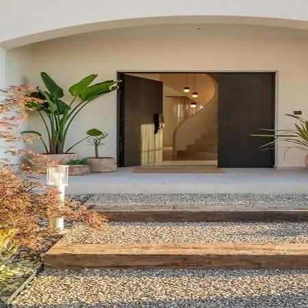 Modern With Private Pool * بودْسْتغانا